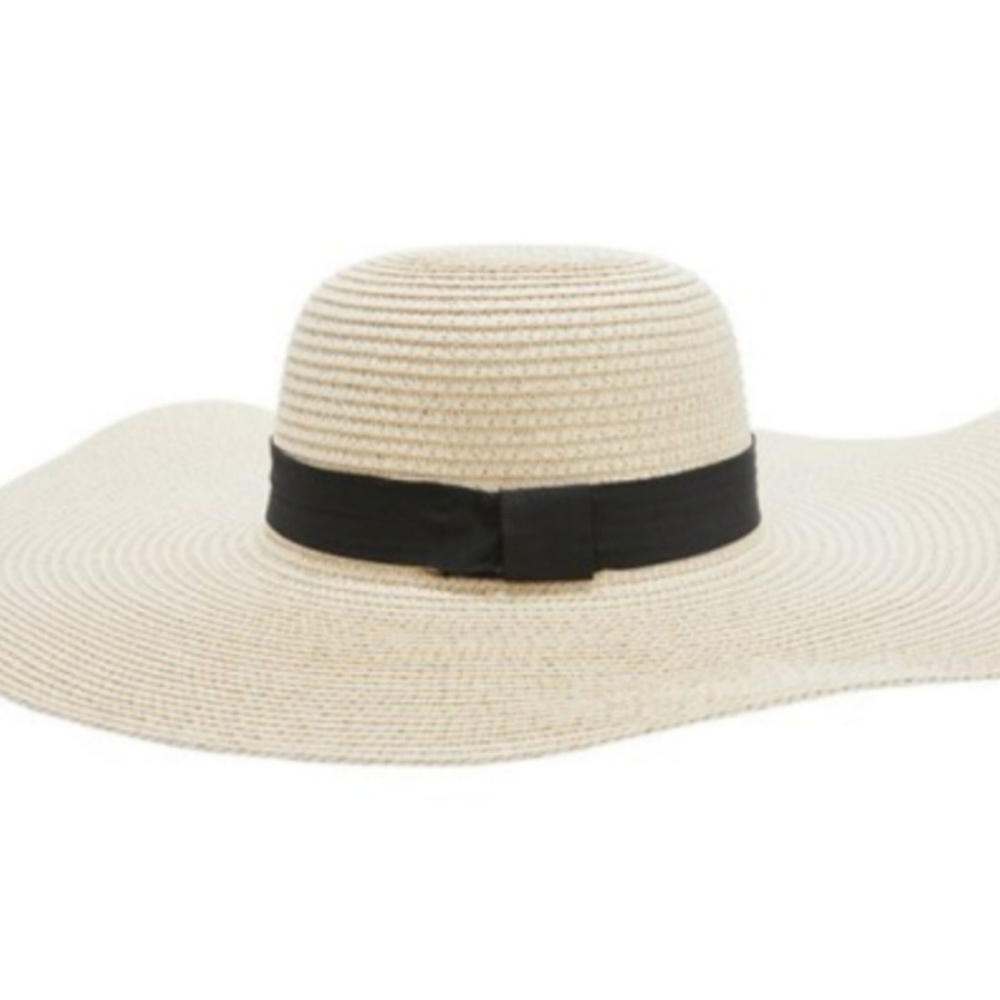 Floppy hat